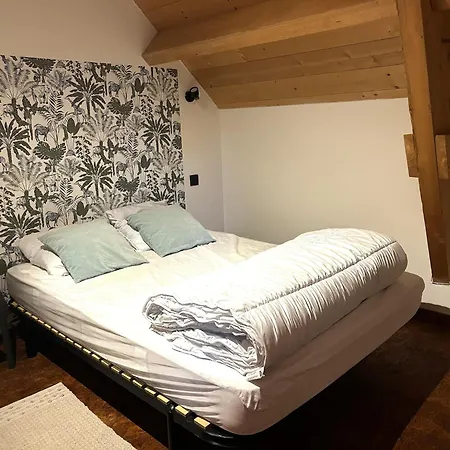 2 For A Large Family Or Group *