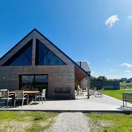 2 For A Large Family Or Group *