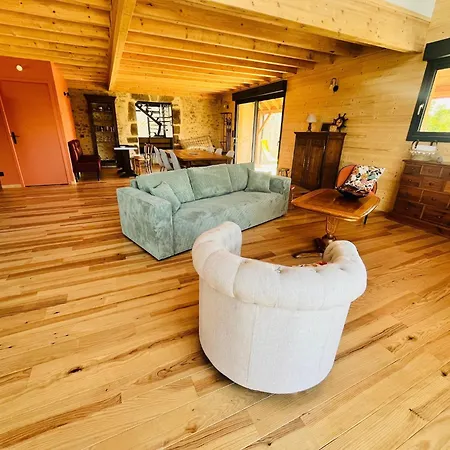 Holiday home 2 For A Large Family Or Group